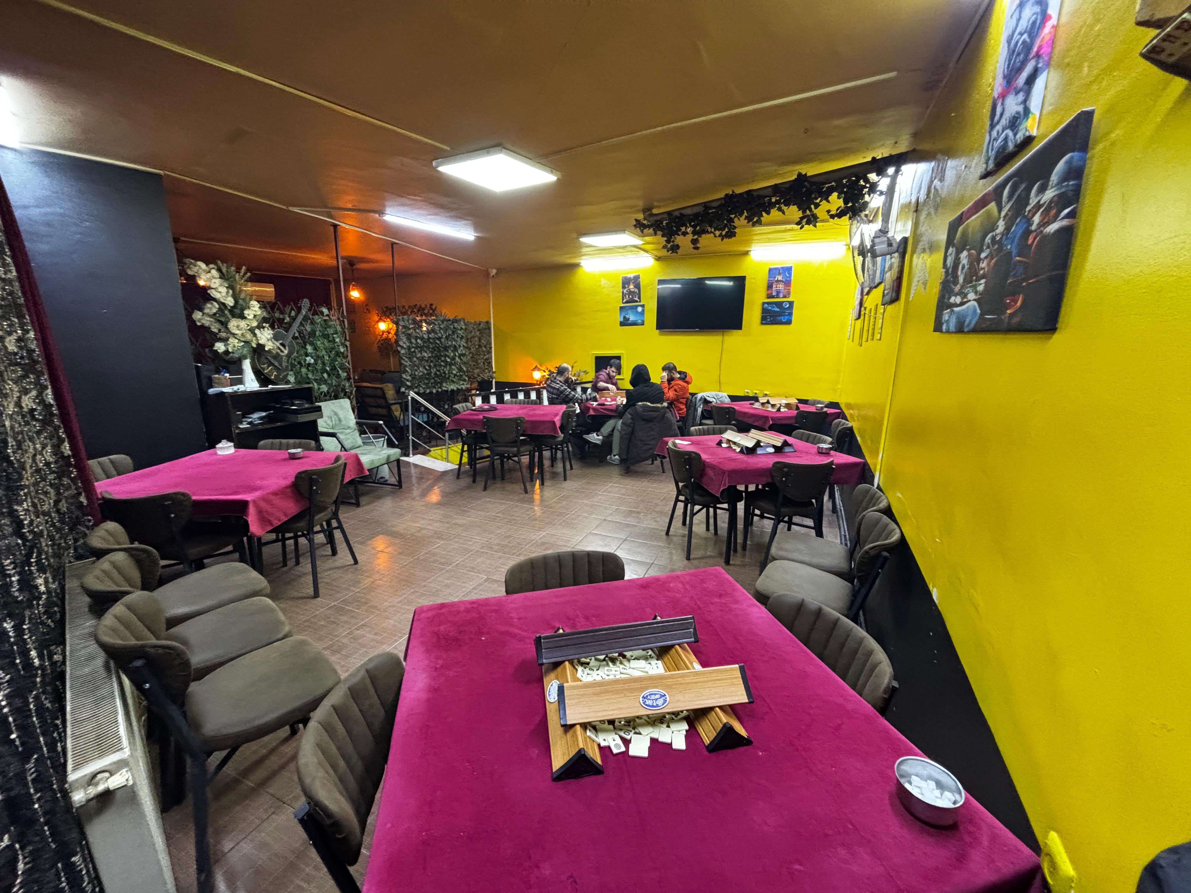 MURATPAŞA'DA DEVREN KİRALIK OKEY SALONU